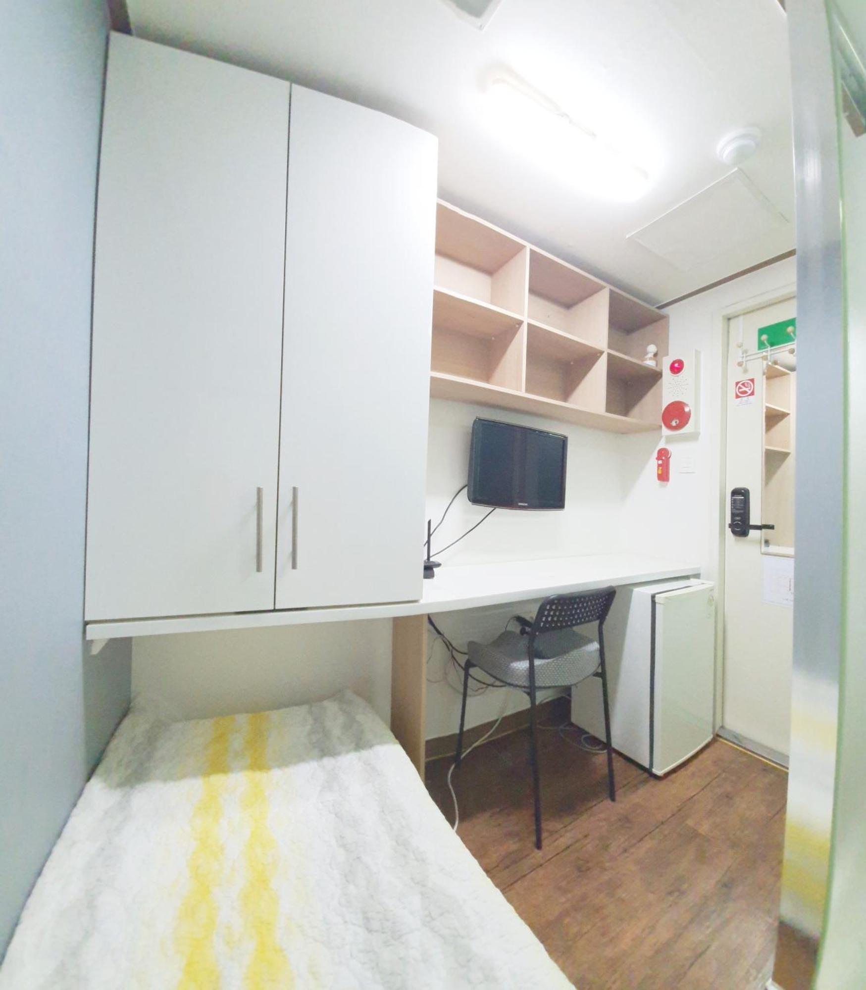 Sinsa Stay- Female Only * Seoul