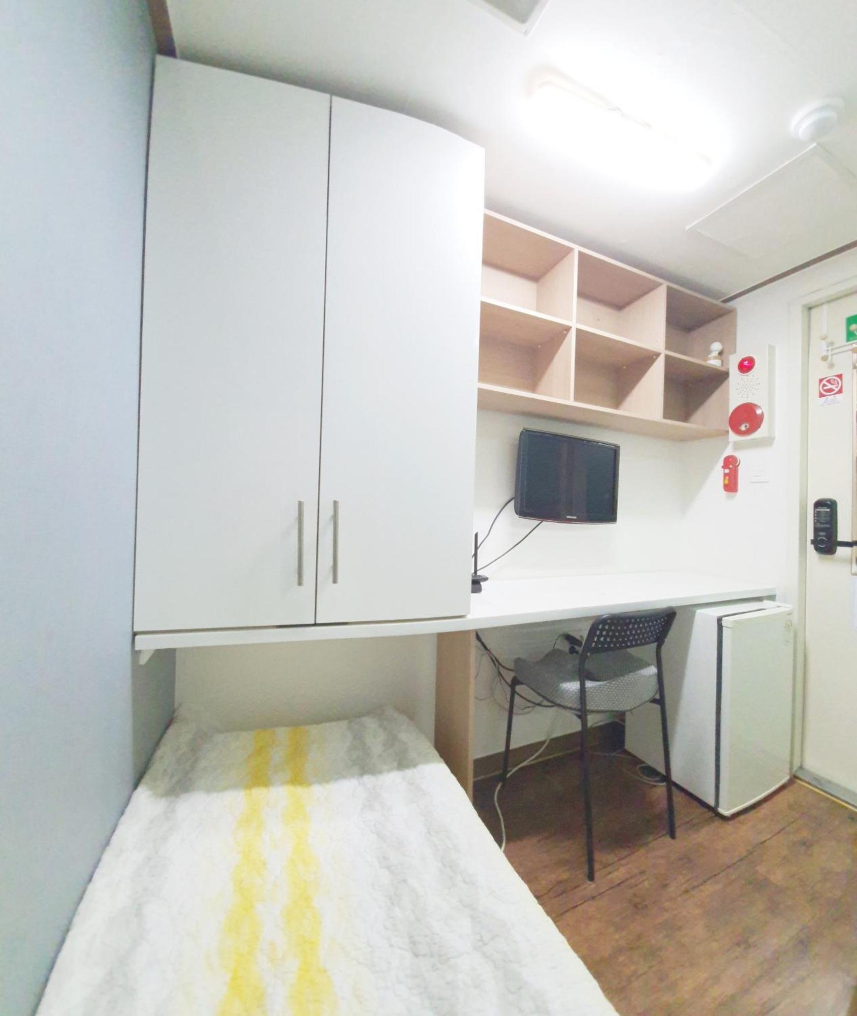 Sinsa Stay- Female Only Guest house Seoul
