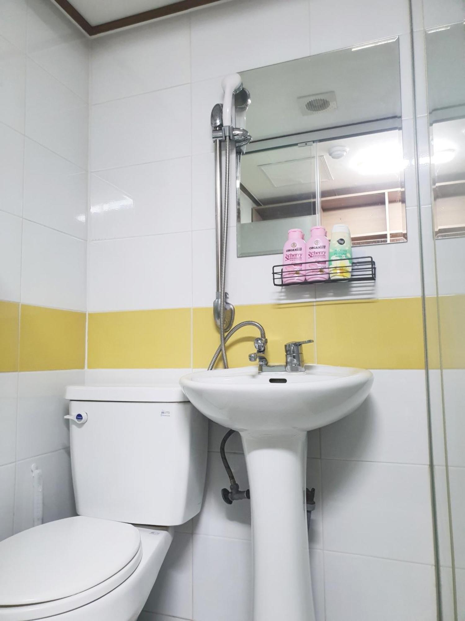 Sinsa Stay- Female Only Seoul