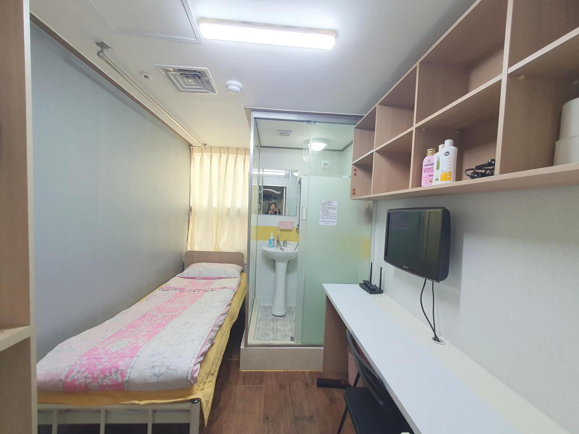 Guest house Sinsa Stay- Female Only Seoul